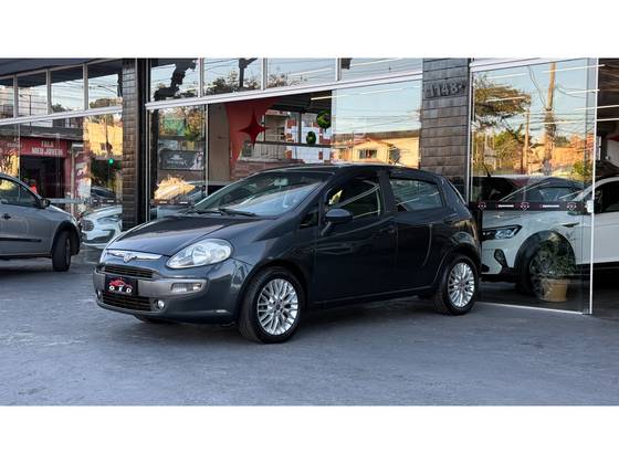 FIAT PUNTO 1.6 ESSENCE 16V FLEX 4P AUTOMATIZADO FIAT PUNTO 1.6 ESSENCE 16V FLEX 4P AUTOMATIZADO